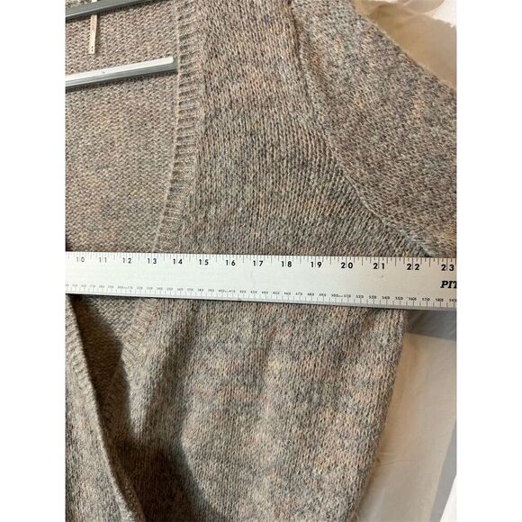 Free People Gray Wrap Front Knit Mohair Alpaca Wool Blend Sweater M Boho Chic - Picture 9 of 11